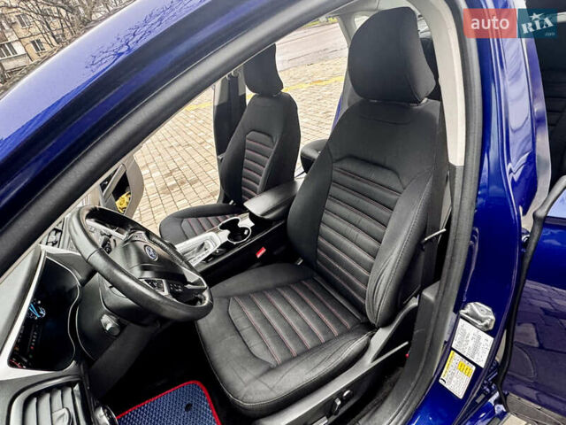 Синий Форд Фьюжн, объемом двигателя 2.49 л и пробегом 166 тыс. км за 8999 $, фото 6 на Automoto.ua