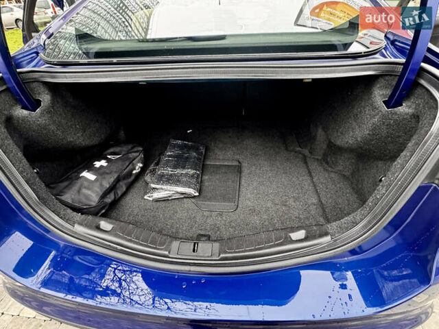 Синий Форд Фьюжн, объемом двигателя 2.49 л и пробегом 166 тыс. км за 8999 $, фото 69 на Automoto.ua