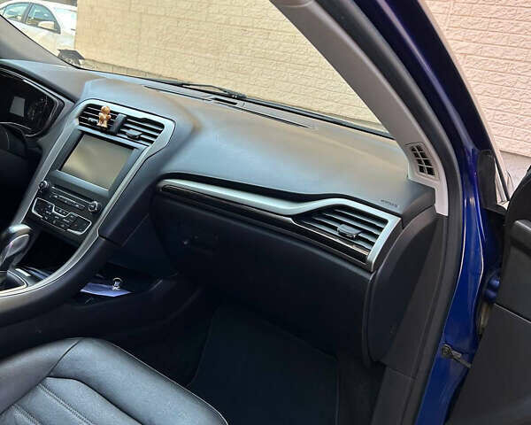 Синій Форд Фьюжен, об'ємом двигуна 1.5 л та пробігом 141 тис. км за 12500 $, фото 13 на Automoto.ua