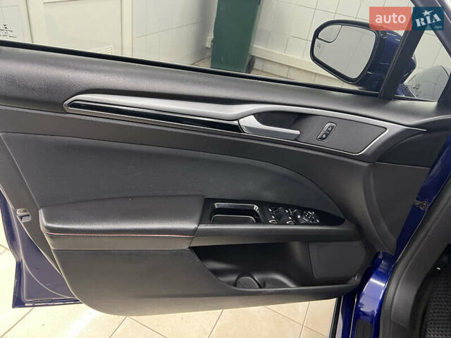 Синий Форд Фьюжн, объемом двигателя 2.49 л и пробегом 191 тыс. км за 9900 $, фото 13 на Automoto.ua