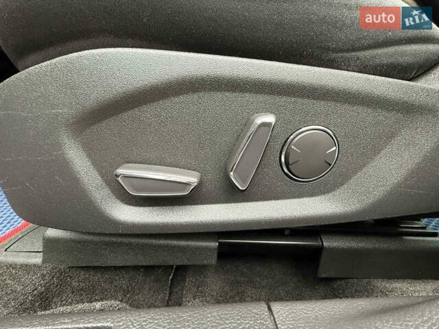 Синій Форд Фьюжен, об'ємом двигуна 2.49 л та пробігом 167 тис. км за 10500 $, фото 29 на Automoto.ua