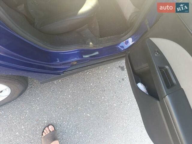 Синий Форд Фьюжн, объемом двигателя 2.5 л и пробегом 110 тыс. км за 10500 $, фото 5 на Automoto.ua