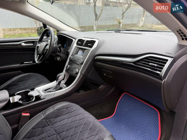 Синій Форд Фьюжен, об'ємом двигуна 2.49 л та пробігом 167 тис. км за 10500 $, фото 31 на Automoto.ua