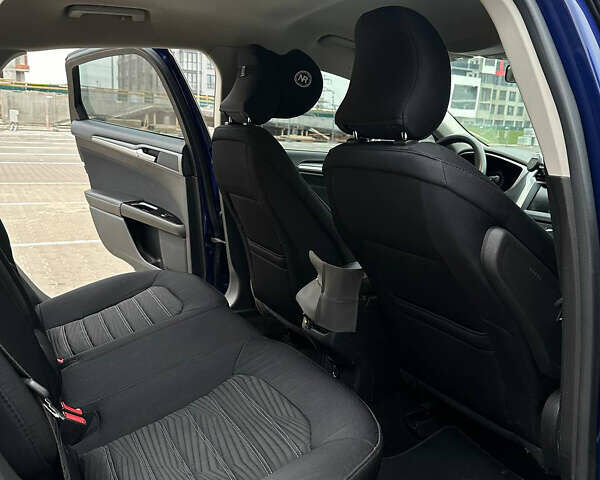 Синий Форд Фьюжн, объемом двигателя 2.51 л и пробегом 206 тыс. км за 10500 $, фото 10 на Automoto.ua