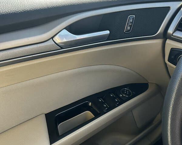 Синій Форд Фьюжен, об'ємом двигуна 2.49 л та пробігом 173 тис. км за 11500 $, фото 8 на Automoto.ua