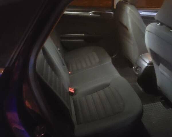 Синий Форд Фьюжн, объемом двигателя 2.5 л и пробегом 139 тыс. км за 12000 $, фото 9 на Automoto.ua