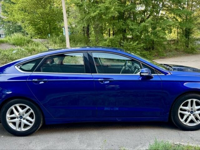 Синий Форд Фьюжн, объемом двигателя 2.5 л и пробегом 149 тыс. км за 12550 $, фото 5 на Automoto.ua