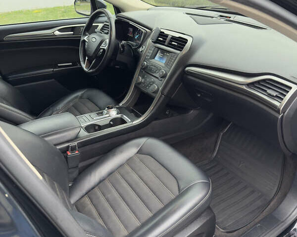 Синий Форд Фьюжн, объемом двигателя 2 л и пробегом 182 тыс. км за 12300 $, фото 8 на Automoto.ua