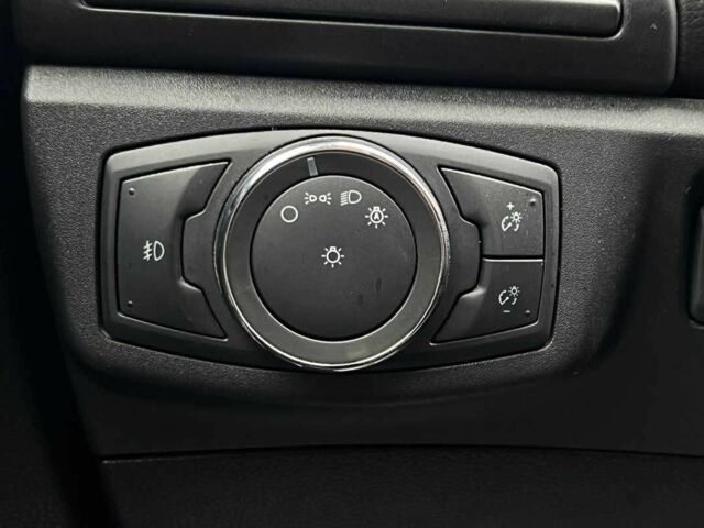 Синій Форд Фьюжен, об'ємом двигуна 2 л та пробігом 185 тис. км за 275 $, фото 15 на Automoto.ua