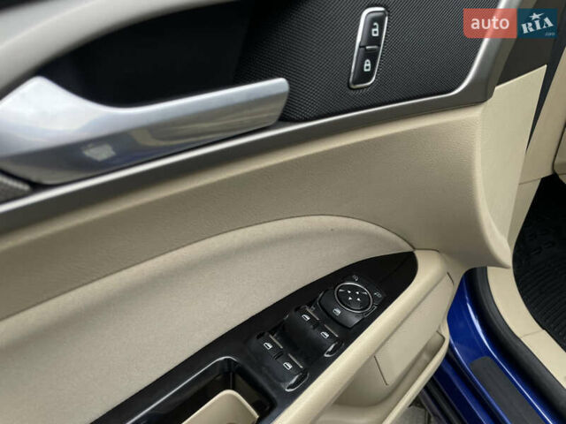 Синій Форд Фьюжен, об'ємом двигуна 2.5 л та пробігом 160 тис. км за 11000 $, фото 10 на Automoto.ua