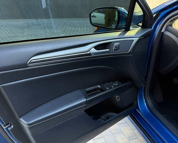 Форд Фьюжн 2016 в Одессе на Automoto.ua Синий Форд Фьюжн, объемом двигателя 2 л и пробегом 113 тыс. км за 14500 $, фото 32 на Automoto.ua