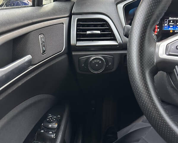 Синій Форд Фьюжен, об'ємом двигуна 2.4 л та пробігом 49 тис. км за 11300 $, фото 10 на Automoto.ua