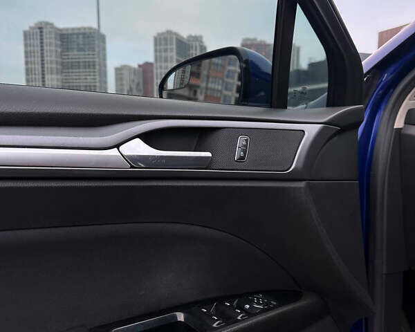 Синий Форд Фьюжн, объемом двигателя 2.51 л и пробегом 206 тыс. км за 10500 $, фото 15 на Automoto.ua