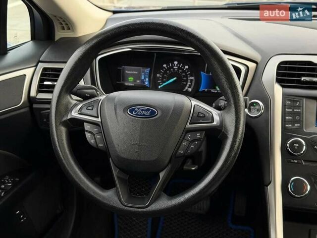 Синій Форд Фьюжен, об'ємом двигуна 2 л та пробігом 156 тис. км за 12950 $, фото 24 на Automoto.ua