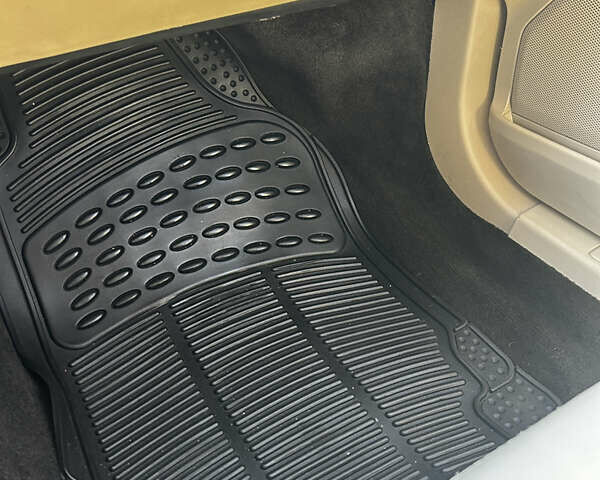 Синій Форд Фьюжен, об'ємом двигуна 2.49 л та пробігом 173 тис. км за 11500 $, фото 9 на Automoto.ua