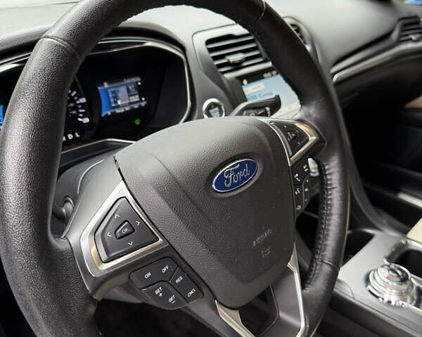 Форд Фьюжн 2016 в Львове на Automoto.ua Синий Форд Фьюжн, объемом двигателя 2 л и пробегом 110 тыс. км за 15900 $, фото 38 на Automoto.ua