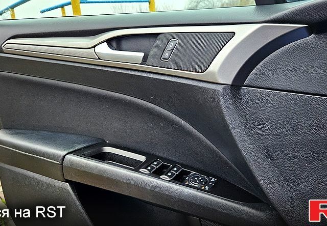 Синий Форд Фьюжн, объемом двигателя 2.5 л и пробегом 0 тыс. км за 10800 $, фото 9 на Automoto.ua