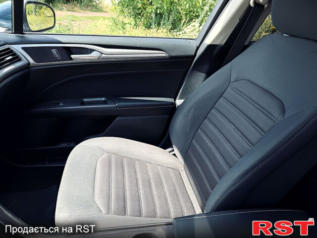 Синий Форд Фьюжн, объемом двигателя 2 л и пробегом 144 тыс. км за 14899 $, фото 12 на Automoto.ua