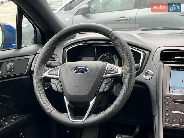 Форд Фьюжн 2017 в Львове на Automoto.ua Синий Форд Фьюжн, объемом двигателя 2 л и пробегом 252 тыс. км за 16490 $, фото 25 на Automoto.ua