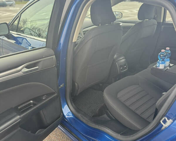 Синий Форд Фьюжн, объемом двигателя 2.5 л и пробегом 172 тыс. км за 14000 $, фото 21 на Automoto.ua