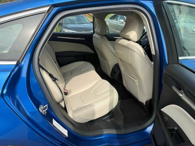 Синій Форд Фьюжен, об'ємом двигуна 0 л та пробігом 55 тис. км за 8000 $, фото 14 на Automoto.ua