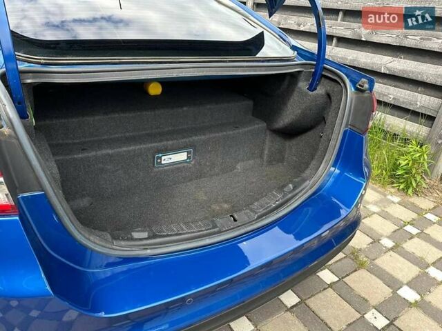 Синий Форд Фьюжн, объемом двигателя 2 л и пробегом 99 тыс. км за 17100 $, фото 14 на Automoto.ua