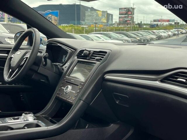 Форд Фьюжн 2017 в Львове на Automoto.ua Синий Форд Фьюжн, объемом двигателя 2 л и пробегом 252 тыс. км за 17990 $, фото 34 на Automoto.ua