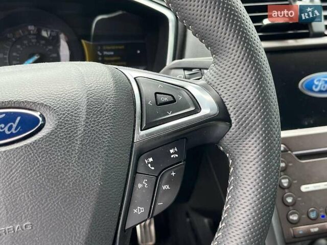 Форд Фьюжн 2017 в Львове на Automoto.ua Синий Форд Фьюжн, объемом двигателя 2 л и пробегом 252 тыс. км за 16490 $, фото 13 на Automoto.ua