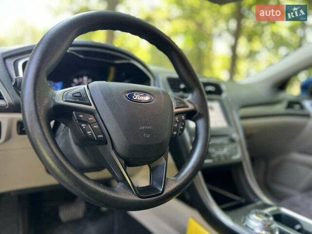 Форд Фьюжн 2017 в Львове на Automoto.ua Синий Форд Фьюжн, объемом двигателя 2 л и пробегом 145 тыс. км за 12999 $, фото 35 на Automoto.ua