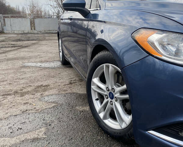 Синий Форд Фьюжн, объемом двигателя 2.49 л и пробегом 229 тыс. км за 11900 $, фото 6 на Automoto.ua