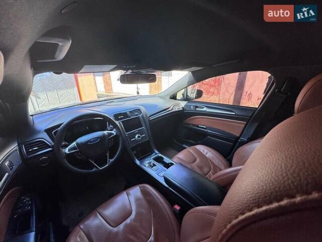 Синий Форд Фьюжн, объемом двигателя 2 л и пробегом 100 тыс. км за 20000 $, фото 4 на Automoto.ua