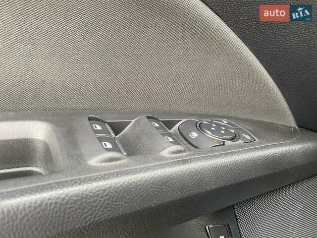 Синий Форд Фьюжн, объемом двигателя 2 л и пробегом 101 тыс. км за 17000 $, фото 11 на Automoto.ua