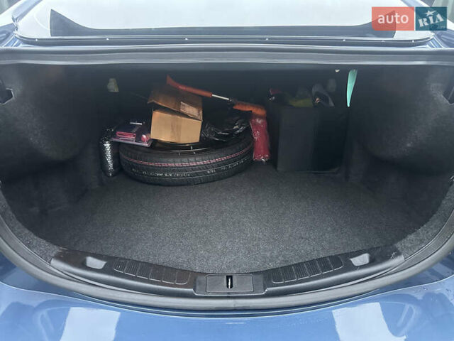 Синий Форд Фьюжн, объемом двигателя 2.49 л и пробегом 102 тыс. км за 15999 $, фото 42 на Automoto.ua