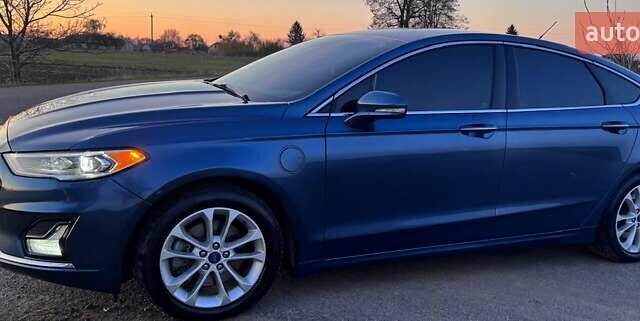 Синий Форд Фьюжн, объемом двигателя 2 л и пробегом 100 тыс. км за 20000 $, фото 1 на Automoto.ua