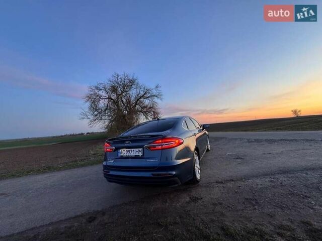 Синий Форд Фьюжн, объемом двигателя 2 л и пробегом 100 тыс. км за 20000 $, фото 2 на Automoto.ua