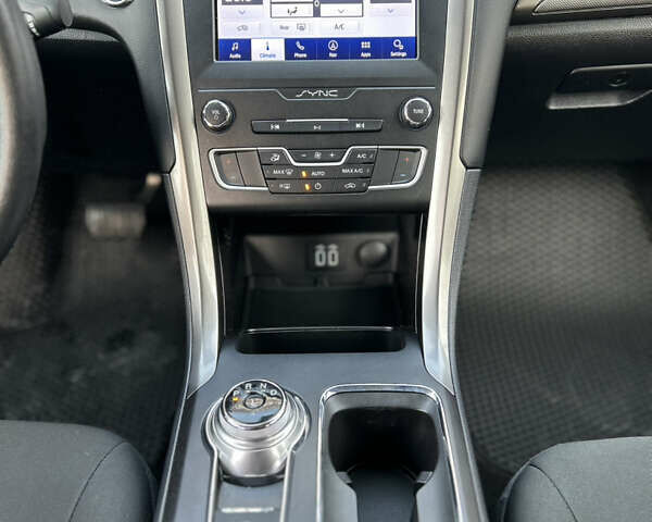 Синій Форд Фьюжен, об'ємом двигуна 2 л та пробігом 114 тис. км за 15800 $, фото 17 на Automoto.ua