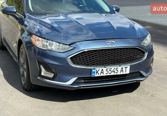 Синій Форд Фьюжен, об'ємом двигуна 2 л та пробігом 160 тис. км за 15700 $, фото 3 на Automoto.ua
