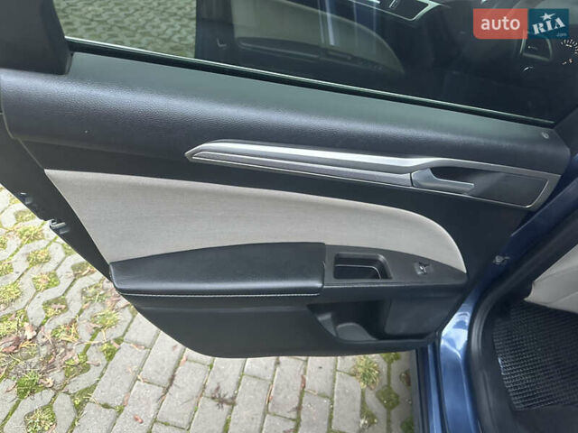 Синий Форд Фьюжн, объемом двигателя 2.49 л и пробегом 102 тыс. км за 15999 $, фото 31 на Automoto.ua