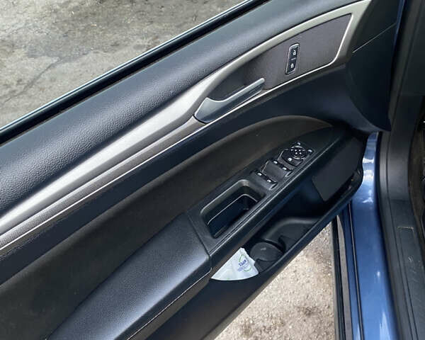 Синий Форд Фьюжн, объемом двигателя 2.49 л и пробегом 229 тыс. км за 11900 $, фото 10 на Automoto.ua