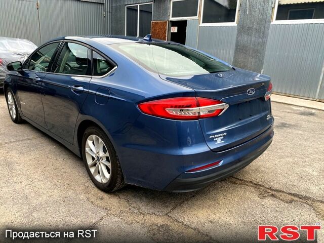 Синій Форд Фьюжен, об'ємом двигуна 2 л та пробігом 114 тис. км за 16500 $, фото 4 на Automoto.ua