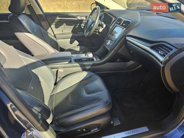 Форд Фьюжн 2019 в Киеве на Automoto.ua Синий Форд Фьюжн, объемом двигателя 2 л и пробегом 88 тыс. км за 20800 $, фото 31 на Automoto.ua