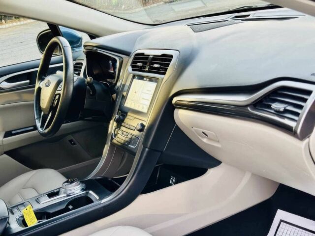 Форд Фьюжн 2019 в Ровно на Automoto.ua Синий Форд Фьюжн, объемом двигателя 2 л и пробегом 34 тыс. км за 3300 $, фото 8 на Automoto.ua