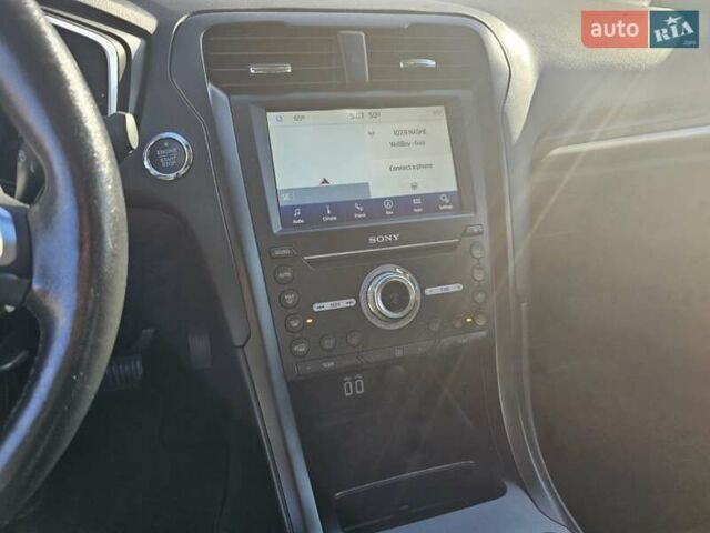 Форд Фьюжн 2019 в Киеве на Automoto.ua Синий Форд Фьюжн, объемом двигателя 2 л и пробегом 88 тыс. км за 20800 $, фото 10 на Automoto.ua