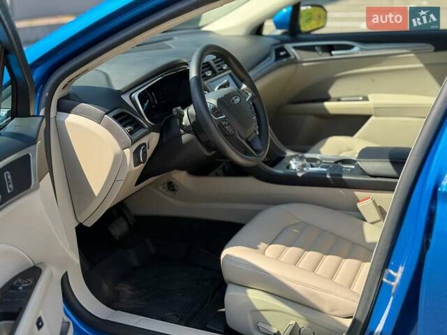 Синій Форд Фьюжен, об'ємом двигуна 2 л та пробігом 41 тис. км за 17500 $, фото 4 на Automoto.ua