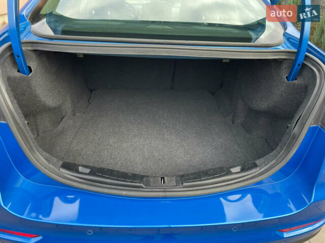 Синій Форд Фьюжен, об'ємом двигуна 2 л та пробігом 170 тис. км за 12300 $, фото 19 на Automoto.ua