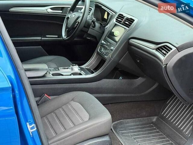 Синий Форд Фьюжн, объемом двигателя 1.5 л и пробегом 69 тыс. км за 12590 $, фото 16 на Automoto.ua