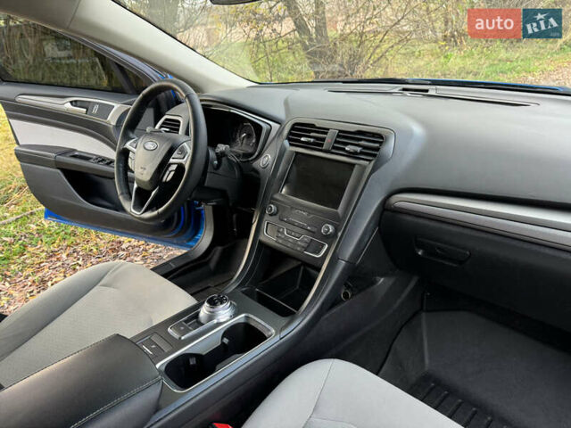 Форд Фьюжен 2020 у Житомирі на Automoto.ua Синій Форд Фьюжен, об'ємом двигуна 1.5 л та пробігом 140 тис. км за 12900 $, фото 33 на Automoto.ua