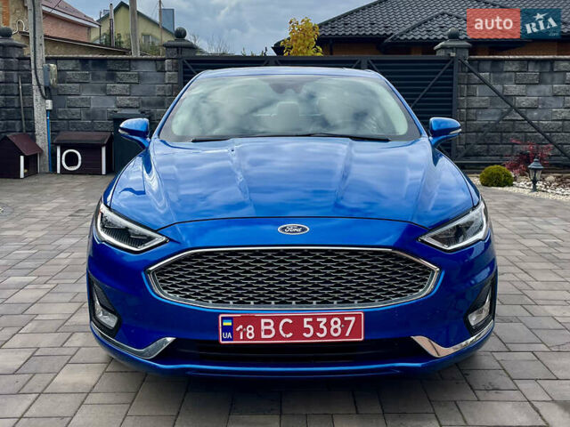 Форд Фьюжн 2020 в Ровно на Automoto.ua Синий Форд Фьюжн, объемом двигателя 2 л и пробегом 170 тыс. км за 12800 $, фото 1 на Automoto.ua