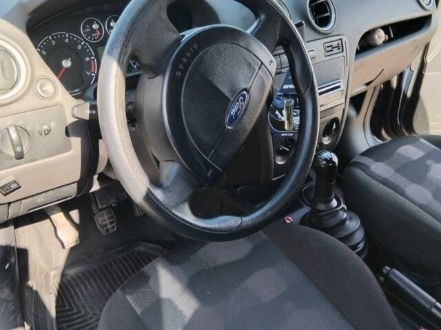 Синий Форд Фьюжн, объемом двигателя 1.2 л и пробегом 283 тыс. км за 3500 $, фото 6 на Automoto.ua