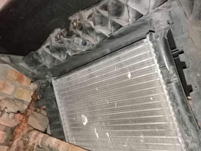 Синий Форд Фьюжн, объемом двигателя 1 л и пробегом 60 тыс. км за 3500 $, фото 10 на Automoto.ua